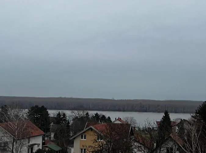 Real Apartment Banovci